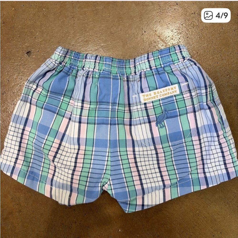 ISO these shorts in 2T!!